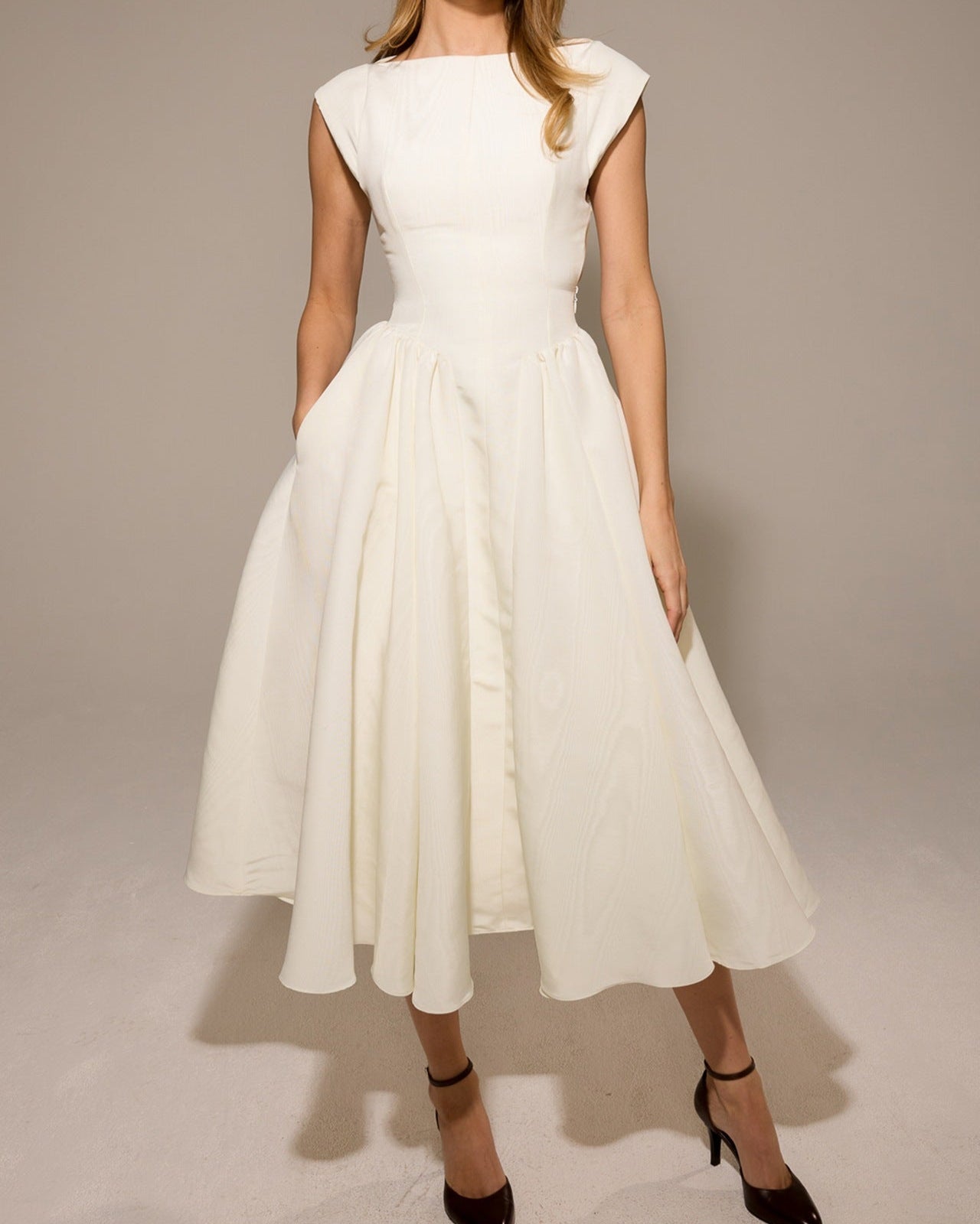 Backless Round Neck, Sleeveless Vest, French Solid Color Dress
