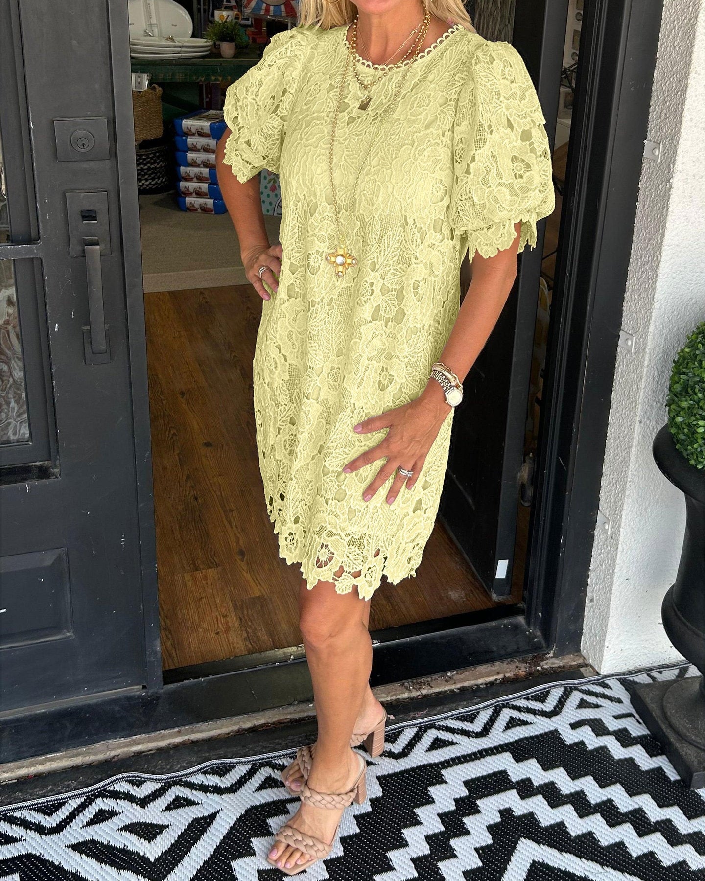 Elegant Comfy Lace Short Dress