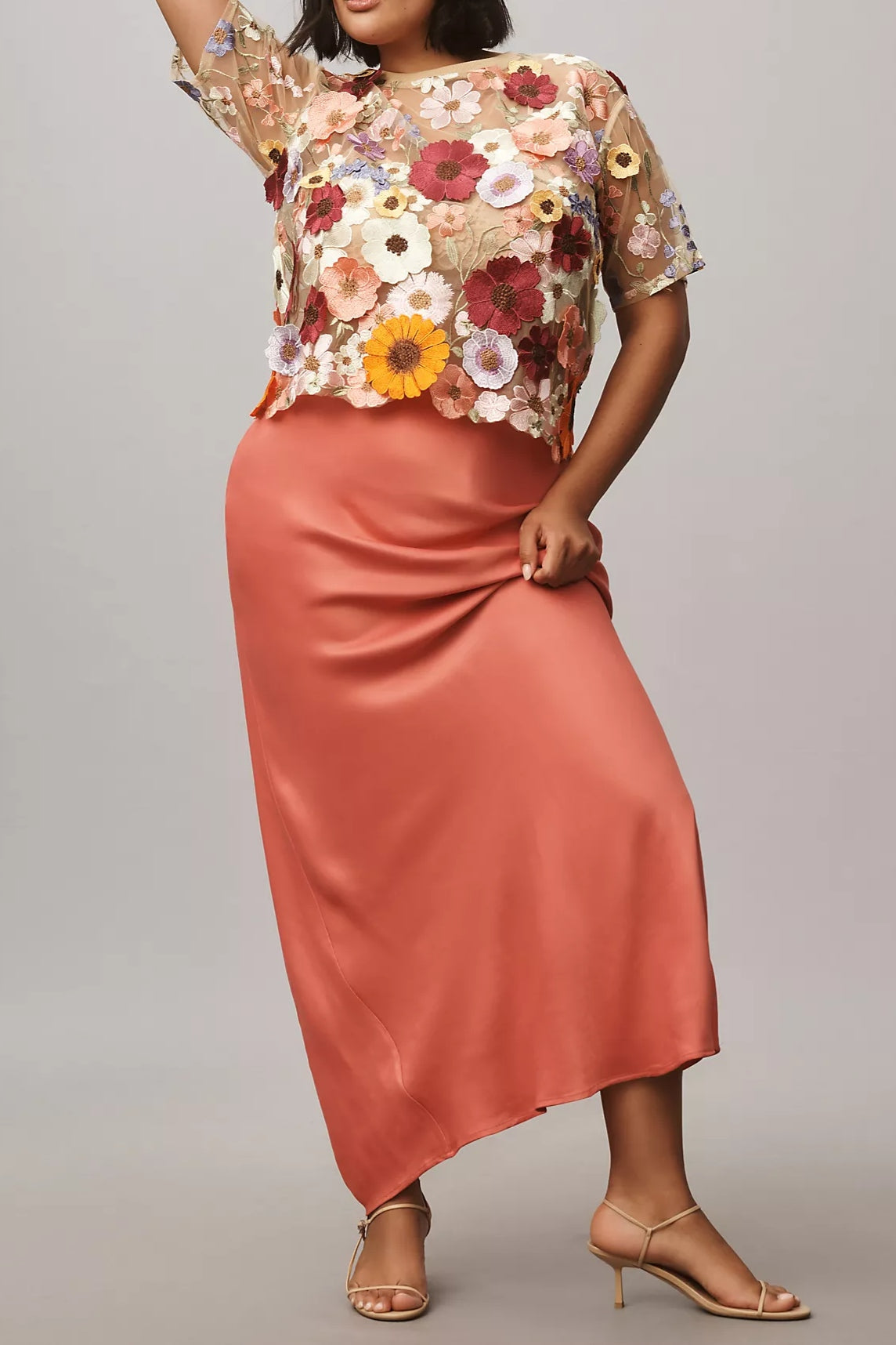 Women's Embroidered 3D Floral Blouse Short Sleeve Crew Neck