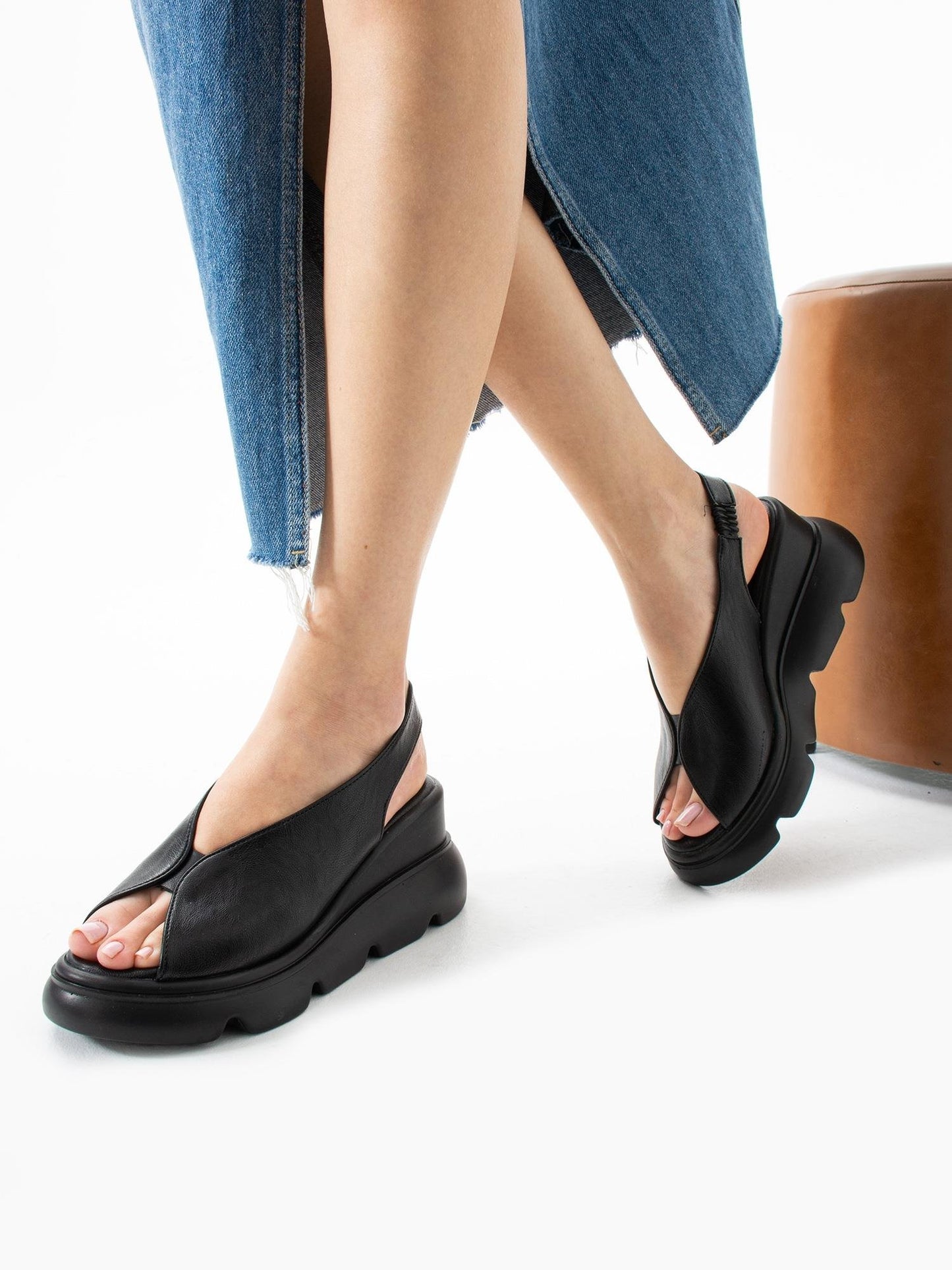 Self-Adjusting Strap Slope Platform Shoes