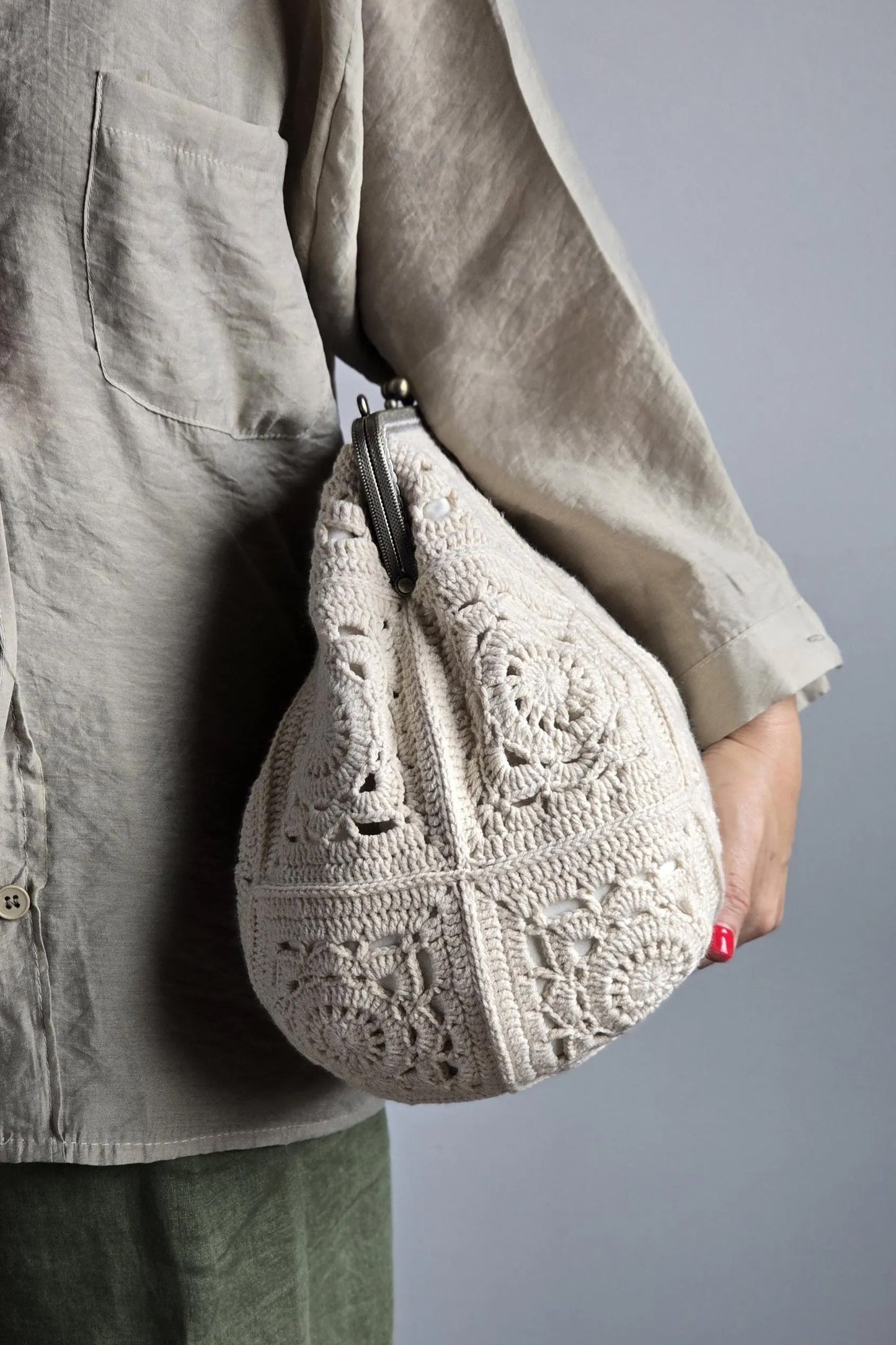 Vintage Woven Button-down Bag