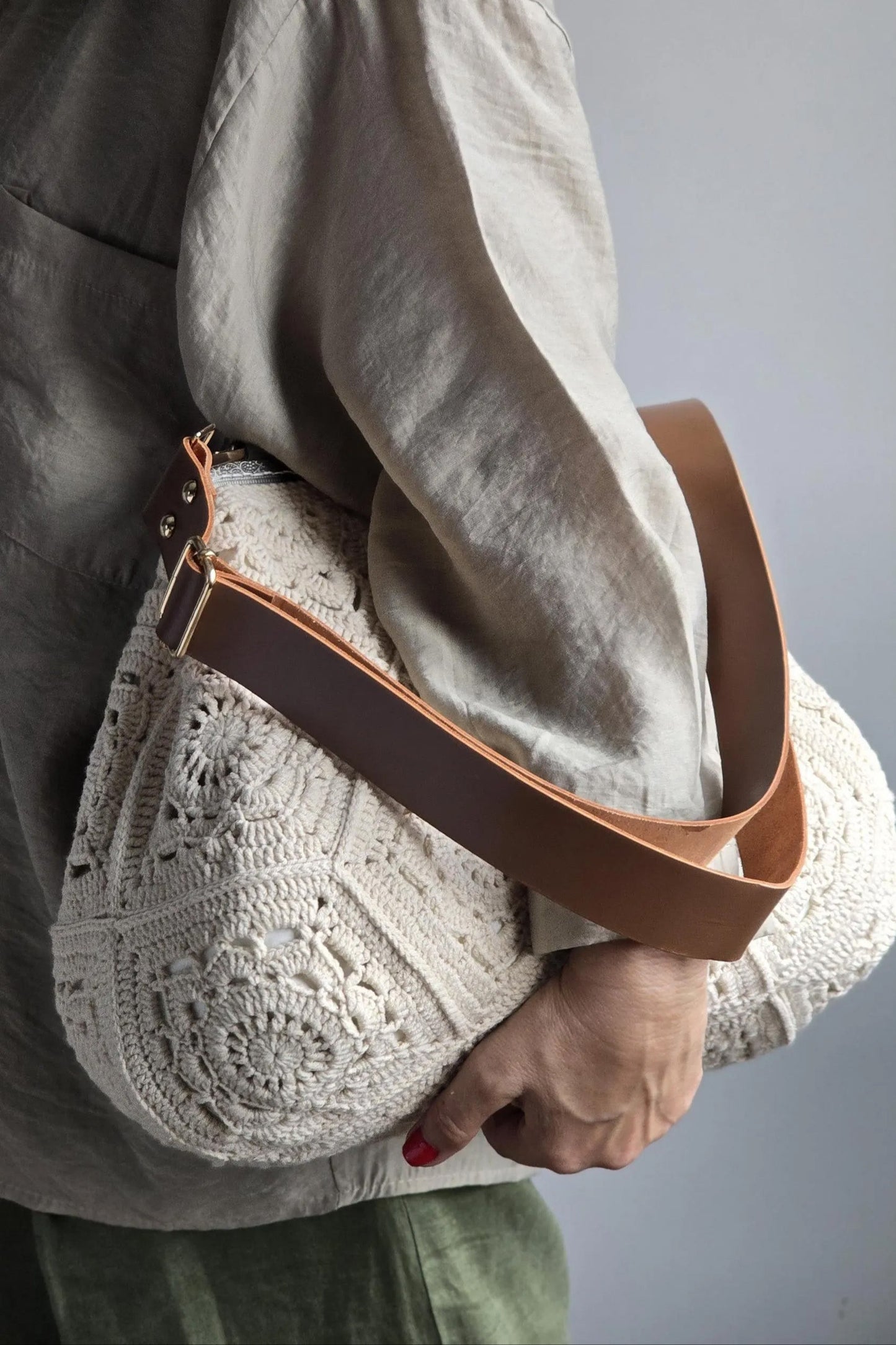 Vintage Woven Button-down Bag