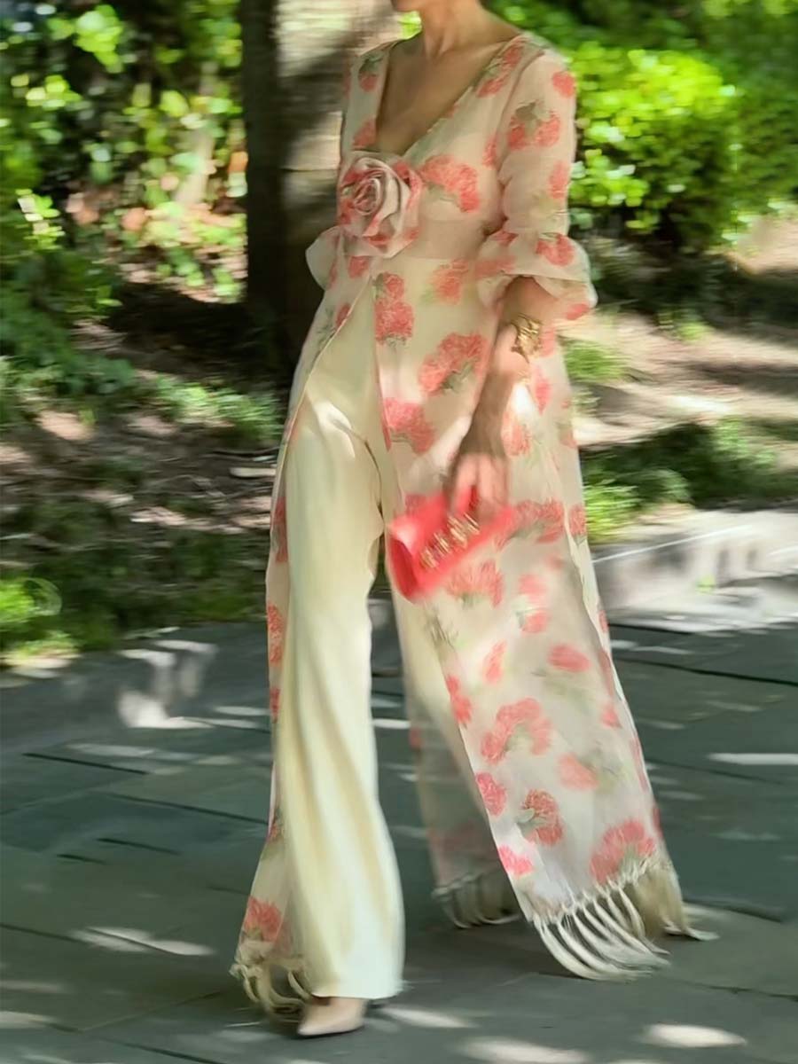 3D Flower Printed Tassels Hem Top