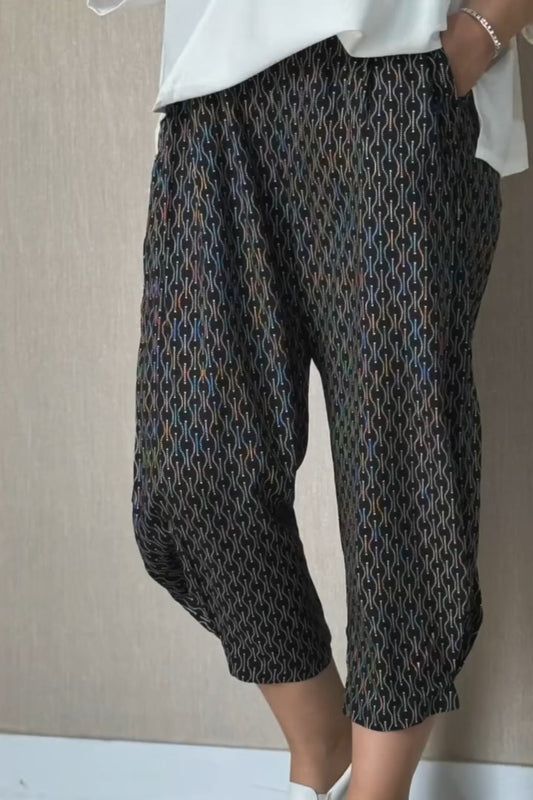 Black-Embossed Loosen Pants