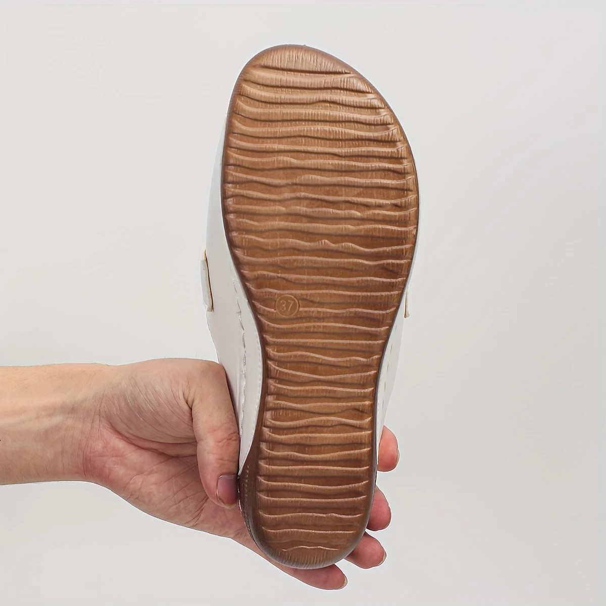 Fashion Peep Toe Leather Slippers