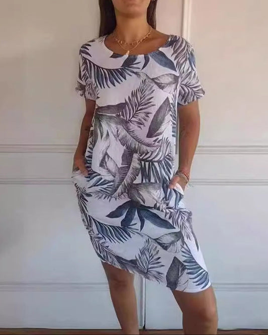Round Neck, Loose fit, Printed Pocket Dress
