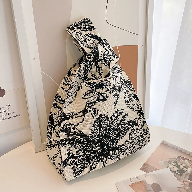 All-match Korean-style Striped Wool Knitted Handbag