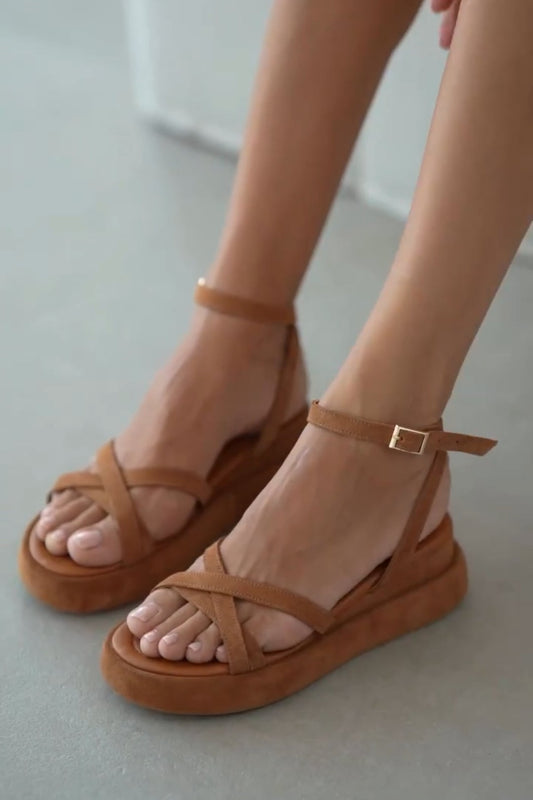 Atmospheric Simple Brown Sandals