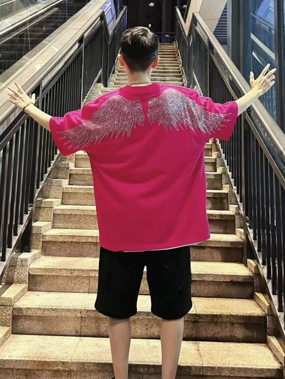 Men's trendy rhinestone wings T-shirt