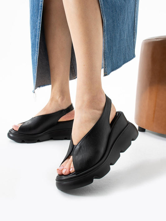 Self-Adjusting Strap Slope Platform Shoes