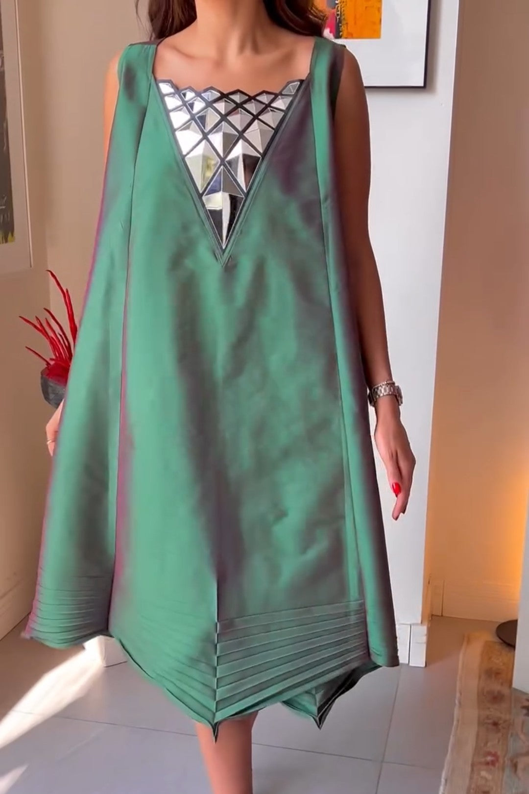 Mirror Phosphor Green Background Color Sling Skirt
