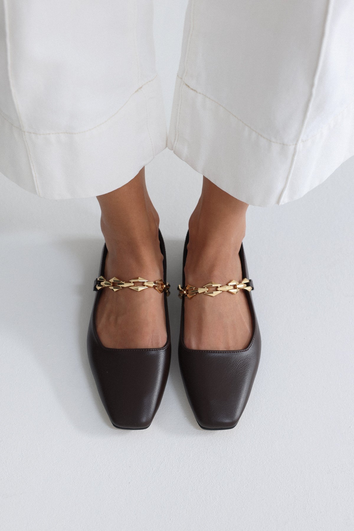 Women's Black Ballet Shoes With Shiny Chain Decoration