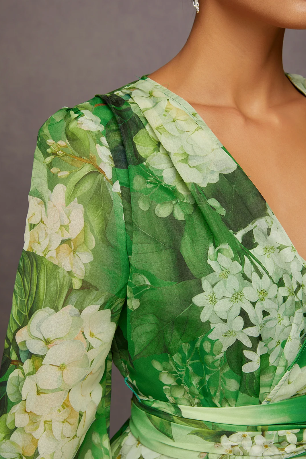 Elegant Floral Print V-neck Maxi Dress