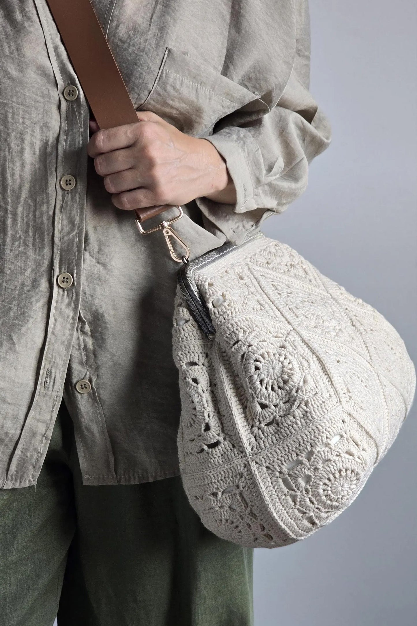 Vintage Woven Button-down Bag