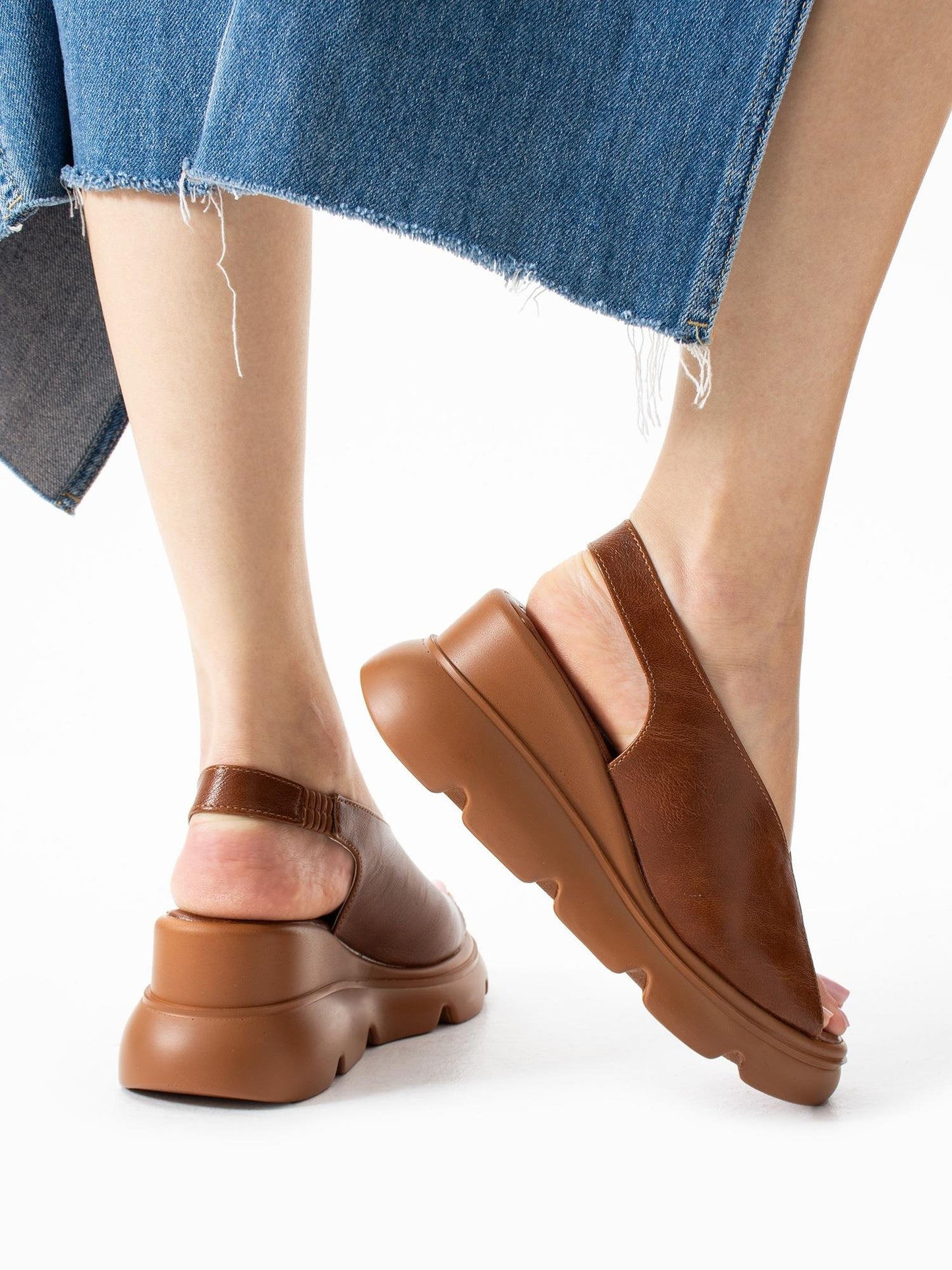 Self-Adjusting Strap Slope Platform Shoes