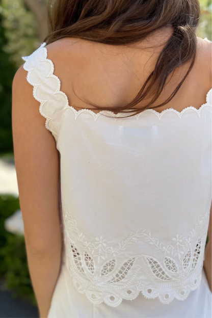 Sleeveless Cutout Scallop Edge Suit