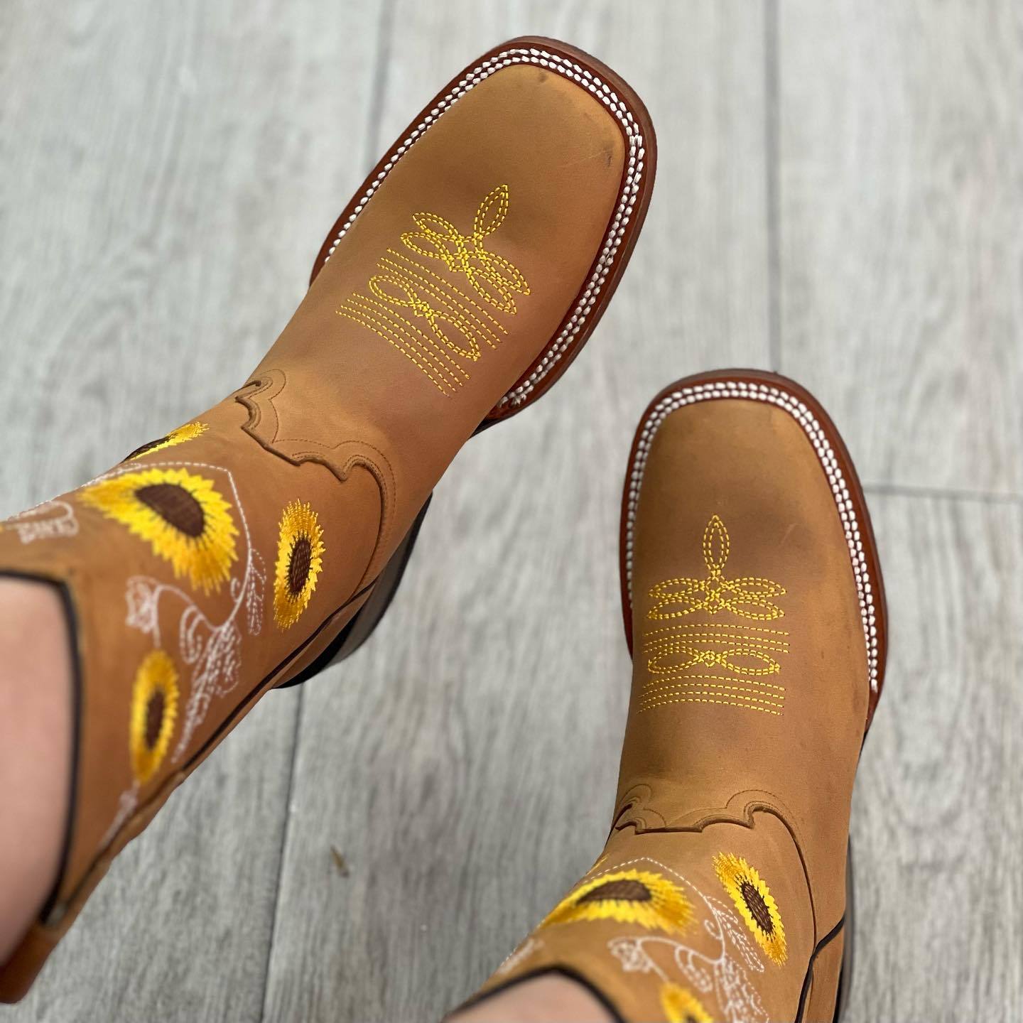 Sunflower Embroidered Western Cowboy Boots