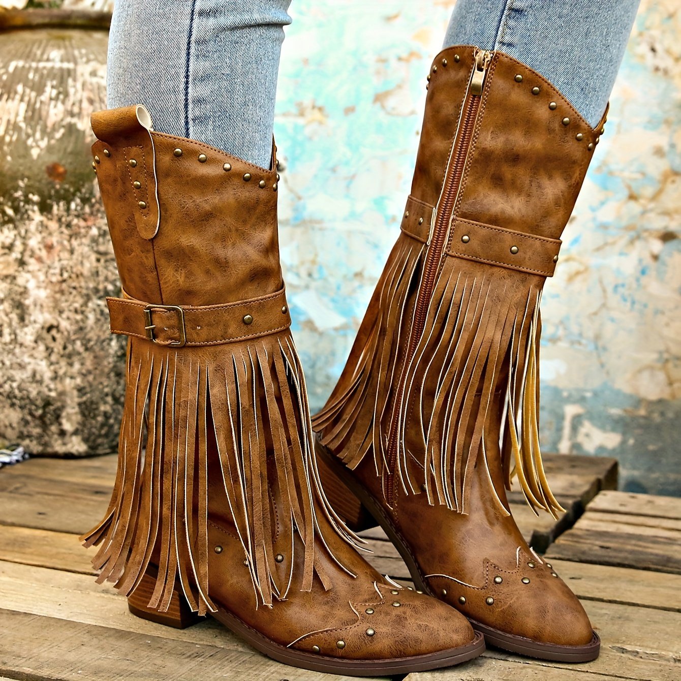 Rivet Tassel Mid-boot