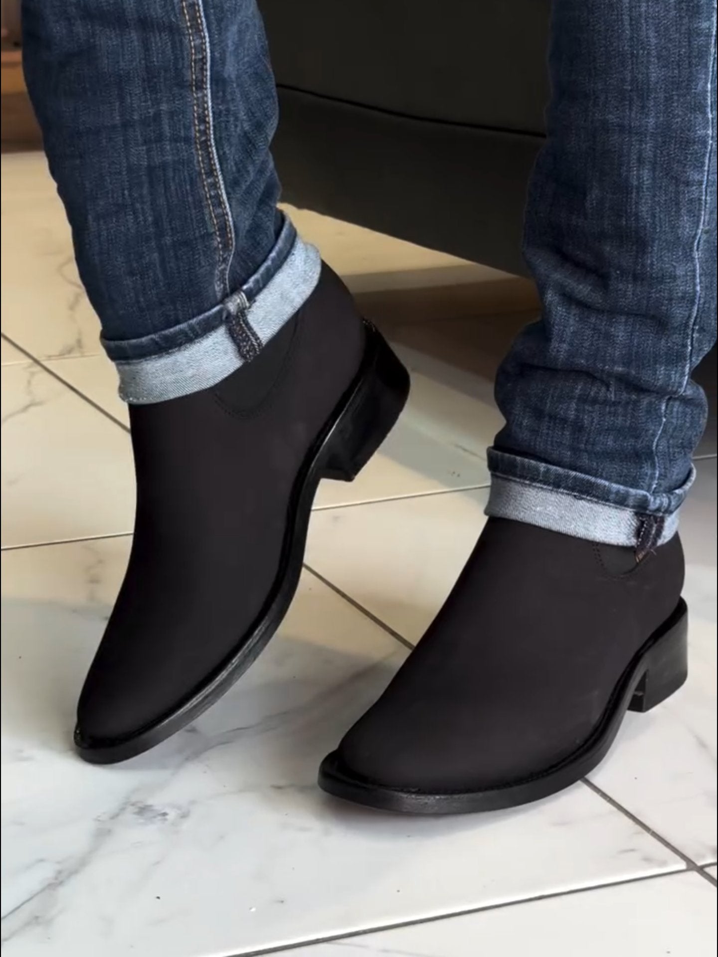 Men's Classic Solid Leather Chelsea Boots