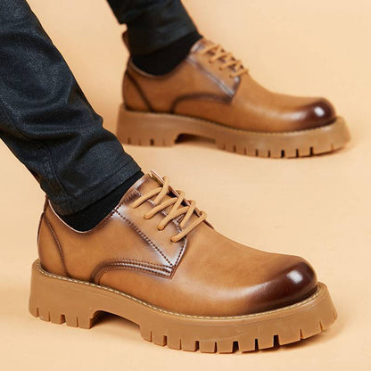 Men's casual leather shoes