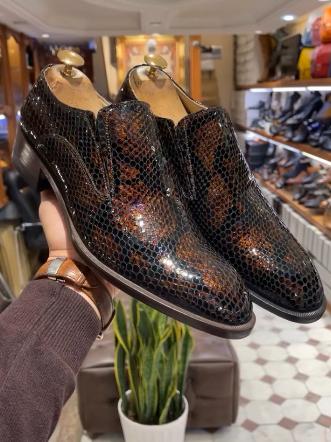 Laceless Leather Craft Anti-wrinkle Snakeskin Shoes